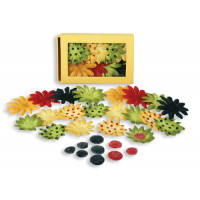 Шовкові квіти Petaloo Daisy Box Blend Small - Red/Yellow/Dk.Blue/Green (1241-223)