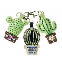 Набір для вишивки бісером на штучній шкірі «Шарм для сумки – Кактуси в горщиках» FLBB-174