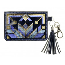 Набір для вишивки бісером на штучній шкірі «Шарм для сумки – Гаманець синій» FLBB-177 Набір для вишивки бісером на штучній шкірі «Шарм для сумки – Гаманець синій» FLBB-177