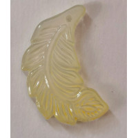 Намистина Жовто-біла Only, 2.5х1.8 см (633023)