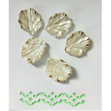 Намистина Only Біла пелюстка з золотою облямівкою, 1,7х1,5 см, 5 шт (633175)