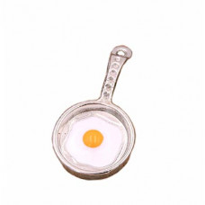 Подвеска (шармик) Only Яичница на серебристой сковороде (P009)