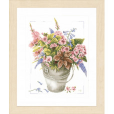 Набір для вишивання LanArte хрестиком Букет квітів у відерці (PN-0158325)